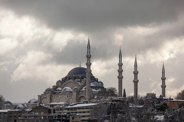 伊斯坦布尔的苏勒曼清真寺 — 图库照片