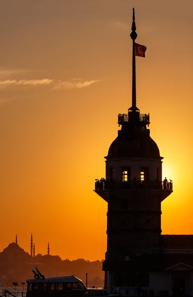 Vista pitoresca da Torre das Donzelas — Fotografia de Stock