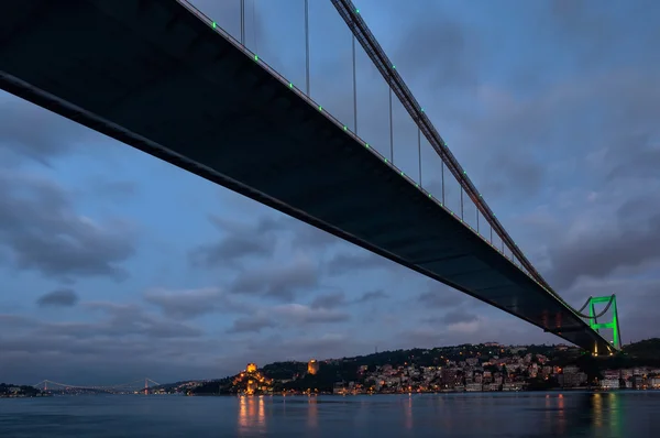 Sultan-Mehmet-Brücke in Istanbul — Stockfoto