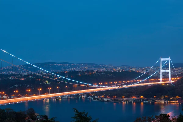 Sultan-Mehmet-Brücke in Istanbul — Stockfoto