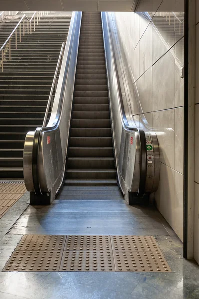 Metro station escalator — Stock Photo, Image