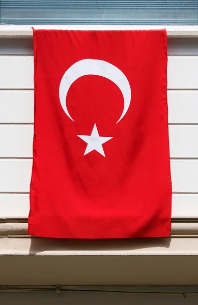 Вертикальні турецький прапор — стокове фото