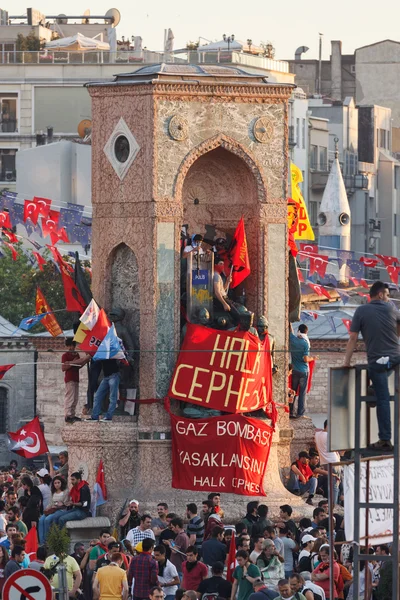A Taksim téren az tiltakozás, akik — Stock Fotó