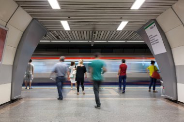 People on platform in Istanbul Metro