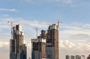 Modern gökdelenler İnşaat