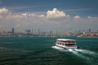 Boğaz'ın turistik tekne