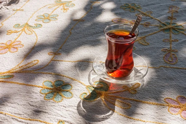 Tradiční turecký čaj — Stock fotografie