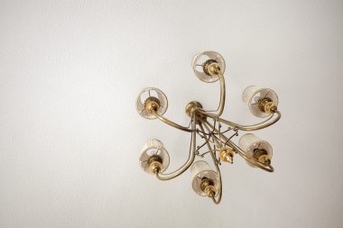 Bronz tavan lambası