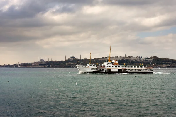 Famous ferry of Istanbul — Stock Photo, Image