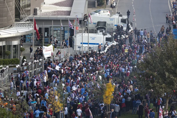 Trabzonspor-Anhänger protestieren — Stockfoto