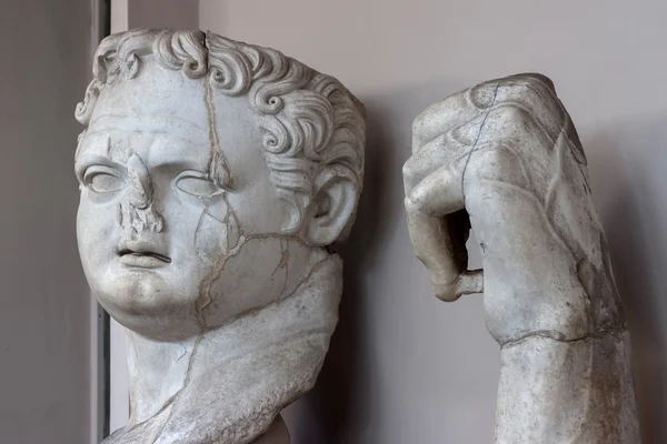 Colosal estatua del emperador Domiciano — Foto de Stock