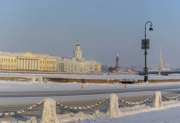 Remblai Amiralteyskaya Saint Pétersbourg Par Une Journée Hiver Givrée — Photo