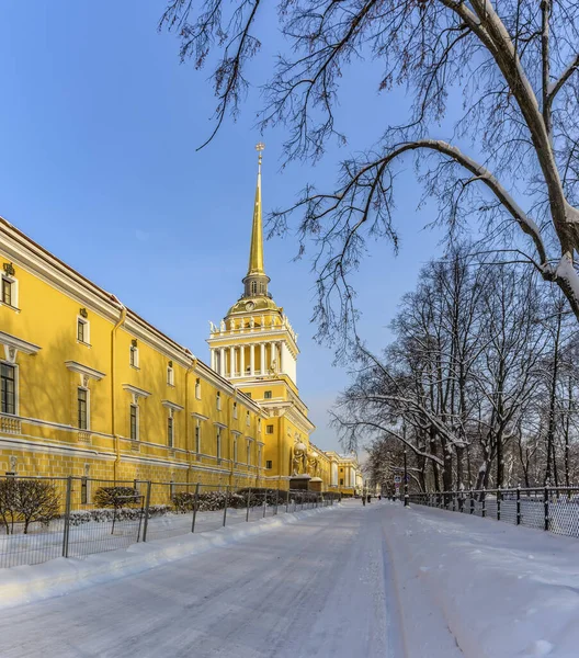 Будівля Адміралтейства Санкт Петербурзі Ясний Зимовий Холодний День — стокове фото