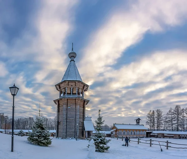 Winter Day Forest Park Wooden Pokrovsky Cathedral Monument Wooden Architecture — Stock Photo, Image