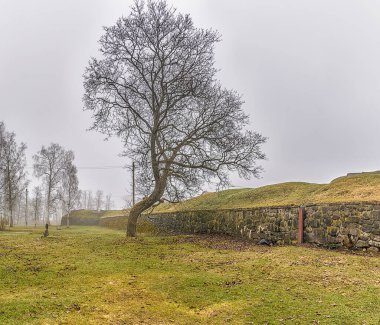 Corella kalesinin yanındaki Priozersk 'teki Vuoksa nehrinin taşması.. 