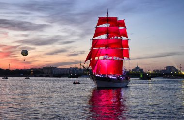 St. Petersburg 'daki Rus okul gezilerinin resepsiyonu 