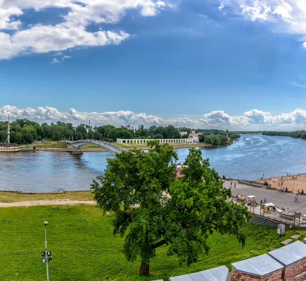 Vista Torre Sineira Kremlin Nos Arredores Veliky Novgorod — Fotografia de Stock