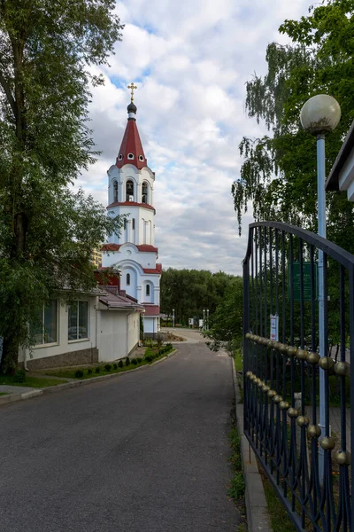 Minsk Pobediteley Ave Bielorrusia Agosto 2019 Campanario Catedral Santa Protección —  Fotos de Stock