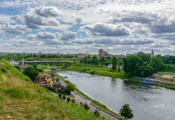 Grodno Şehrindeki Neman Nehri Nin Manzarası Kalenin Yüksek Kıyısından — Stok fotoğraf