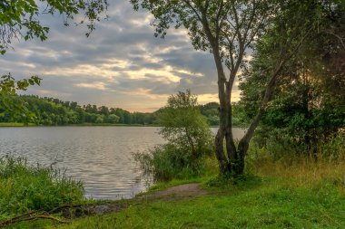 Drozdy rezervuarı, Minsk 'in kuzeybatısında, Svisloch nehrinde bulunan bir rezervuardır. Vileika-Minsk su sisteminin bir parçası mı?.