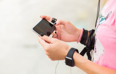  Fitness kız telefon dinleme