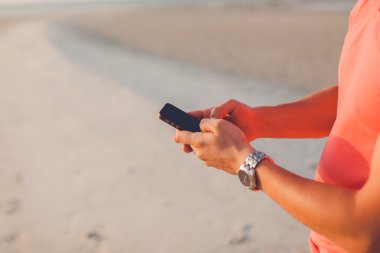 adam plaj ve telefon