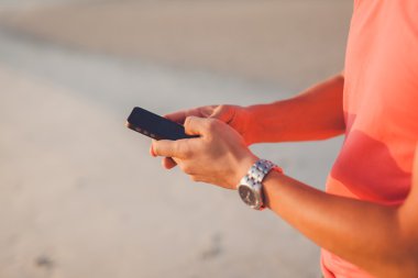 adam plaj ve telefon