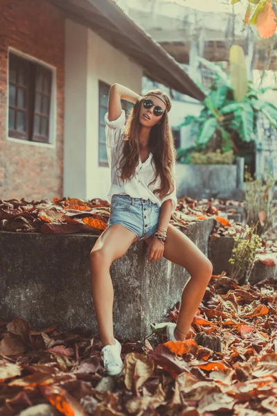 Pretty young hipster  woman — Stock Photo, Image