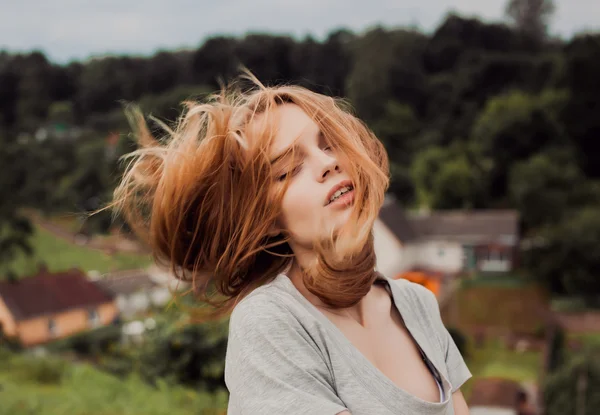 alana poz kız