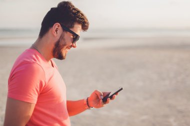 adam plaj ve telefon