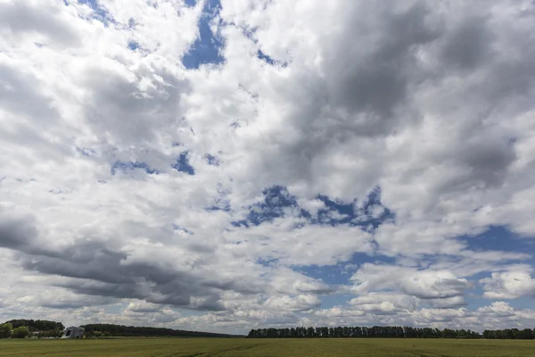 bulutlar üzerinde gün sky