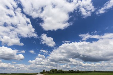 bulutlar üzerinde gün sky