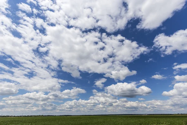 bulutlar üzerinde gün sky