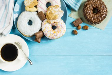 Masanın üzerine tatlı Kahvaltı