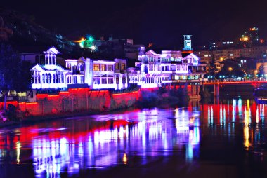 Gece Türkiye'de vurdu