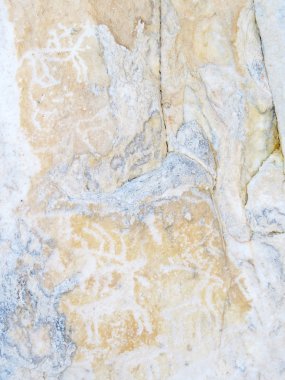 Baykal Gölü üzerinde petroglifler