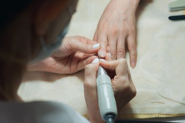 profesyonel tırnak teknisyeni zımparalama çivi makinası