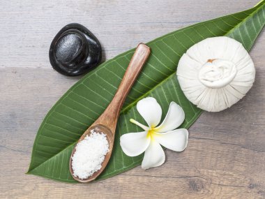 Spa Masaj sıkıştırma topları, rock spa, Tayland, yapraklarla bitkisel topa odağı seçin