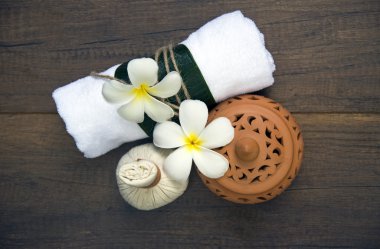 Spa Masaj sıkıştırma topları, ahşap treaments spa, Tayland, ile bitkisel topu odağı seçin