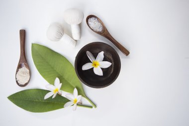 Spa ve masaj ahşap beyaz