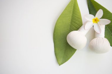 Spa ve masaj ahşap beyaz