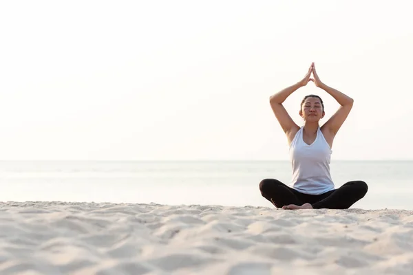 Lifestyle Athletische Frau Yoga Übung Und Pose Für Ein Gesundes — Stockfoto