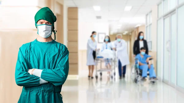 Chirurg Dokter Zijn Masker Grove Bescherming Coronavirus Team Medisch Personeel — Stockfoto