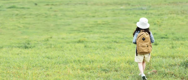 Barn Flicka Resa Natur Sommarresor Asien Människor Kid Turism Promenader — Stockfoto