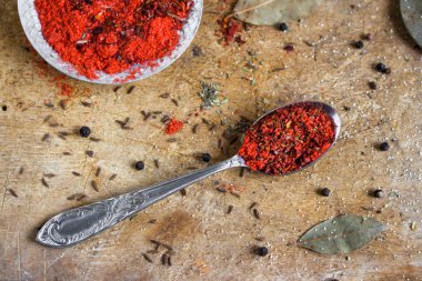 kırmızı baharat karışımı