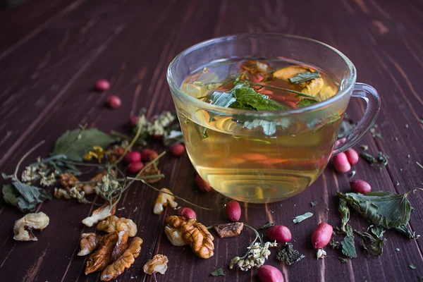 Golden herbal tea — Stock Photo, Image