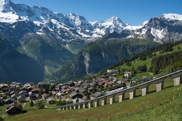 La ciudad de Murren, Suiza — Foto de Stock