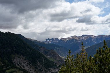 Andorra 'nın yaz manzarası.