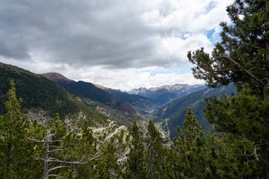 Gözlem güvertesi Roc Del Quer, Andorra.