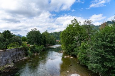 İspanya 'nın Asturias kentindeki Cangas de onis köyü.